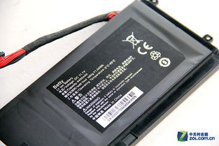 個性黑蘋果與雷蛇Blade Pro游戲本拆解 探秘電腦外設產品